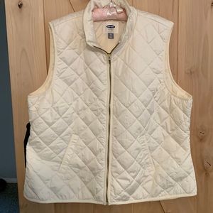 Old Navy Light Weight Puffer Vest